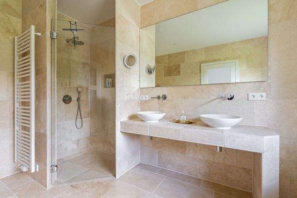 Bad en Suite - Ansicht 1