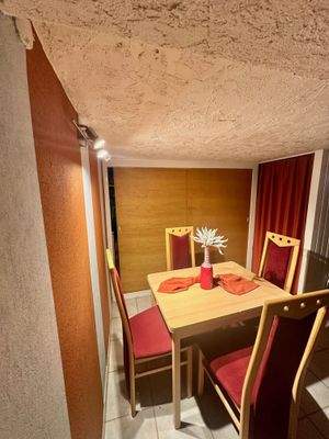 Essecke Küche im Keller