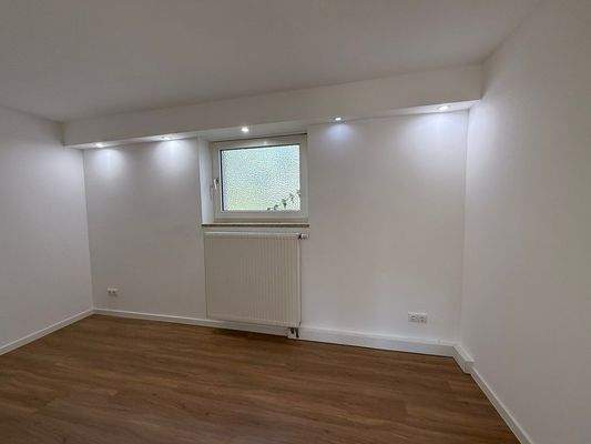 EG-Wohnung Zimmer 1 Durchganszimmer