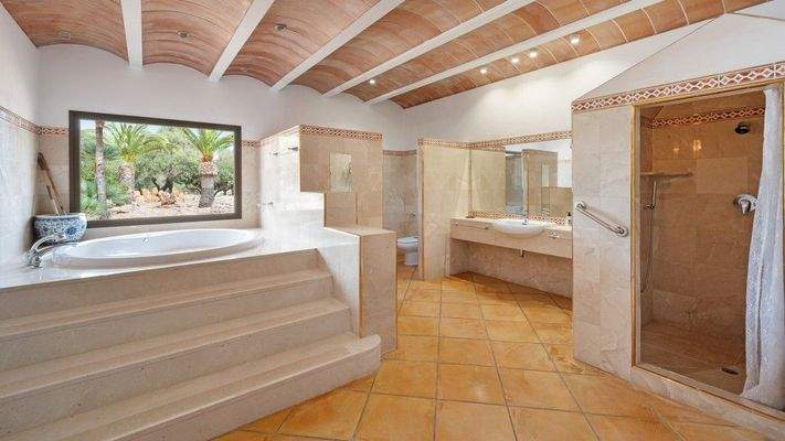 Charmante Finca mit verschiedenen Gebäuden zum Verkauf in Santanyí, Mallorca