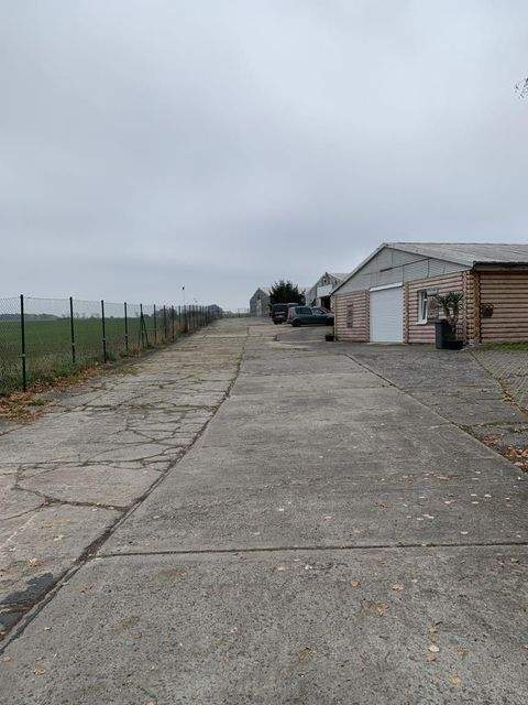 Klipphausen Halle, Klipphausen Hallenfläche