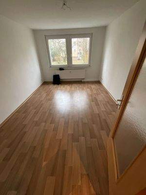 Wohn- und Schlafzimmer