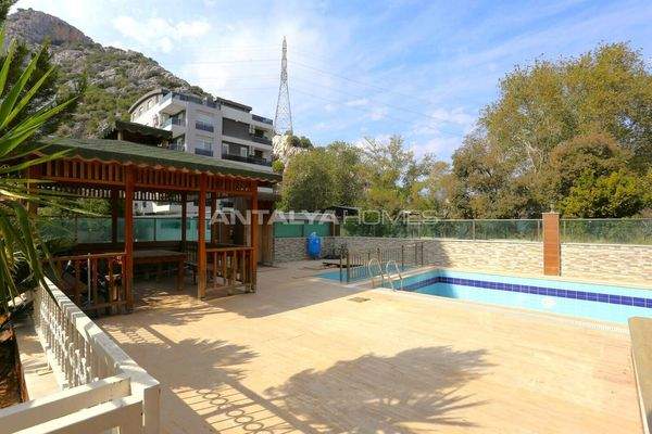 2-Bedroom Furnished Apartment in Konyaalti Antalya
