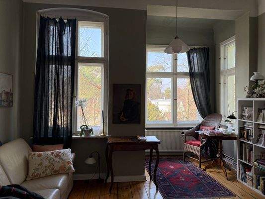 Arbeitszimmer (gefangenes Zimmer)