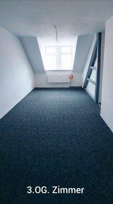 3.OG.Zimmer.jpg