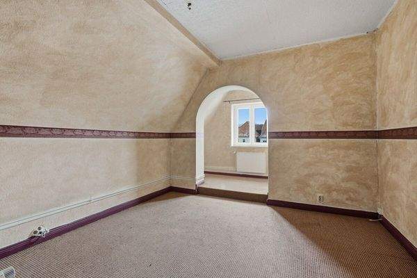 zusätzliche Räumlichkeiten im DG