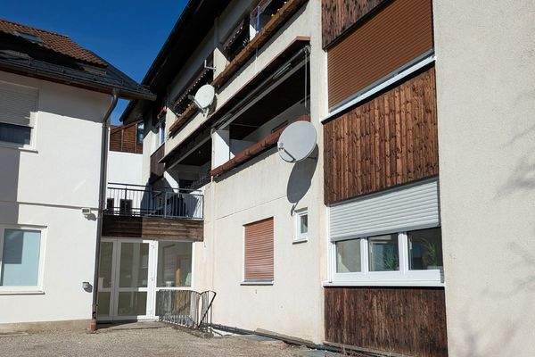 Eingang Büro und Lager!