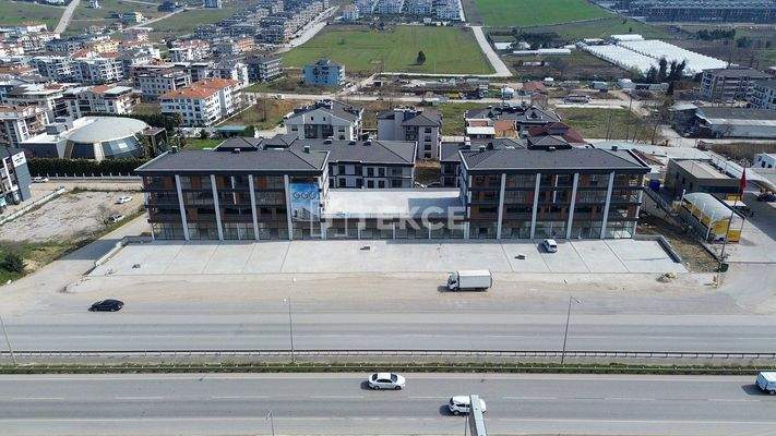 Offices and Shops in an Advantageous Location in Yalova