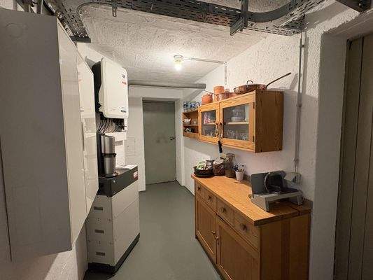 PV Wechselrichter und Batteriespeicher