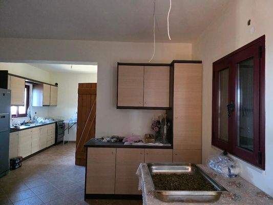 Kreta, Patima: Zweistöckiges Haus mit Berg- und Meerblick sowie zusätzlicher Ausbaumöglichkeit zu verkaufen