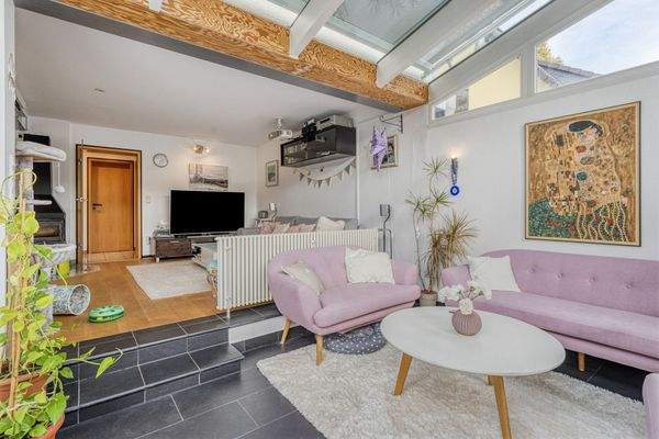 5. Blick von Wintergarten zum Wohnbereich