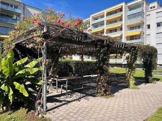 Sitzbereich in der Parkanlage