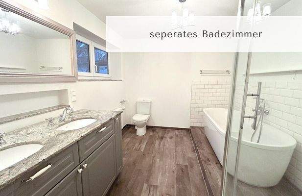 seperates Badezimmer