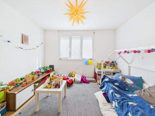 Großes Kinderzimmer