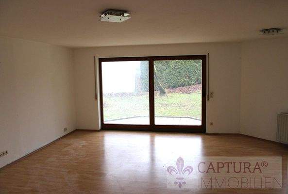 Wohnzimmer mit Terrasse