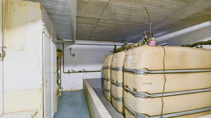 CAM03143G0-PR0189-STILL027