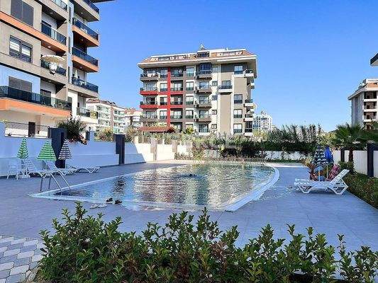 Centrally-Located Flats 100 m from the Sea in Alanya Kestel
