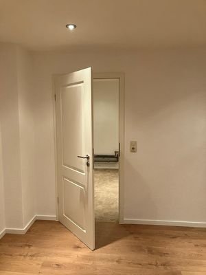 WE 1 EG rechts - Wohnungsflur - saniert 