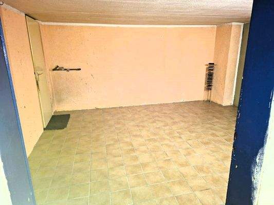 Geräumiger Kellerraum