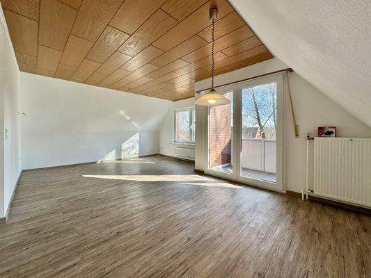 Wohn- und Esszimmer OG-Whg