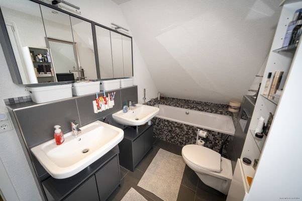 Badezimmer Dachgeschoss