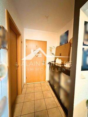 Flur Richtung Hauseingang