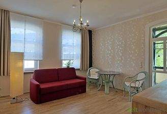 Blick ins Wohnzimmer