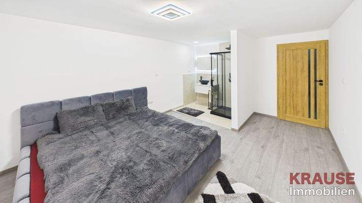 Schlafzimmer mit Bad on Suite