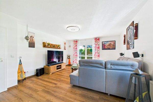 CAM03586G0-PR0046-STILL021