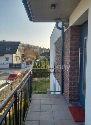 Eingangsbereich_Laubengang