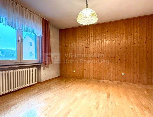 Zimmer mit Fenster- EG.jpg