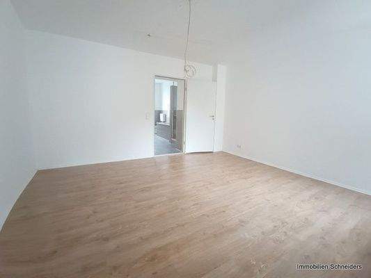 mittleres Zimmer (Durchgangszimmer)