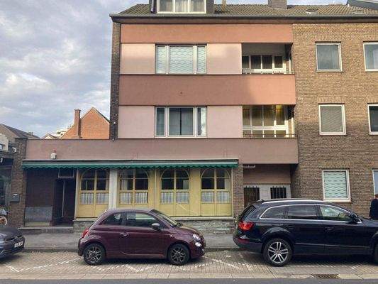 Wohn- und Geschäftshaus 