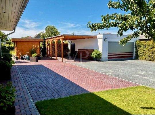 Doppelgarage samt Carport