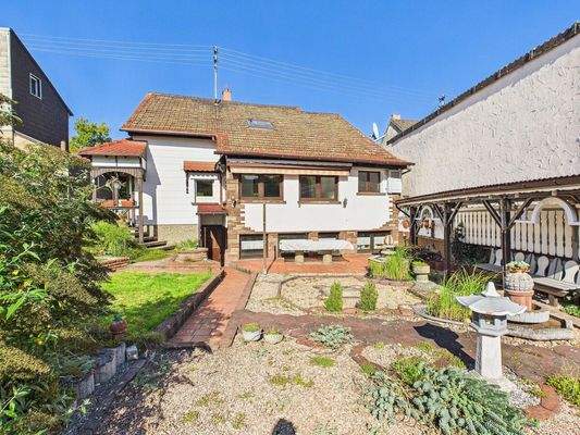 Ein-/ Zweifamilienhaus in Wadgassen