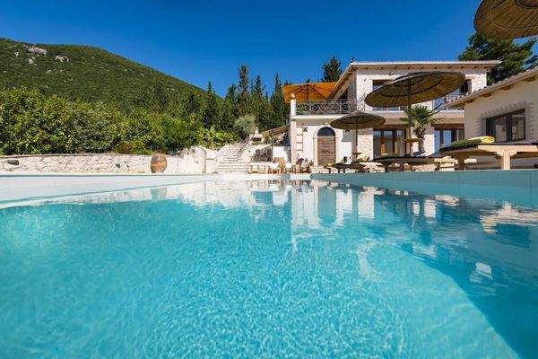 Luxury-Villas-Lefkada-Infinity-Pool1.jpg (1).jpeg