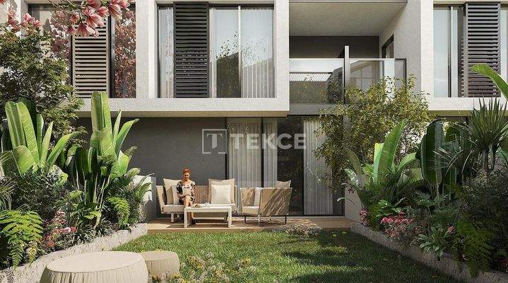 Triplex Villas with 4 Bedrooms in Istanbul Başakşehir