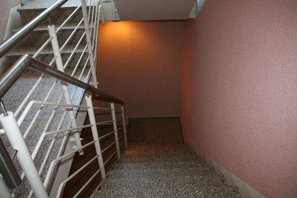 Treppenhaus_Zugang_Keller_001