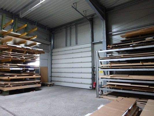 Hallengebäude (Tor 4)