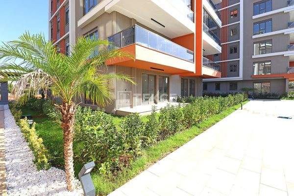 Spacious Apartments Close to Tramway in Antalya Kepez