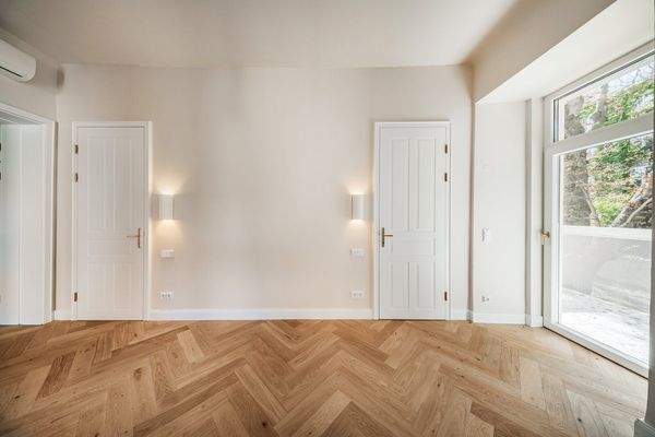 Schlafzimmer mit Balkon