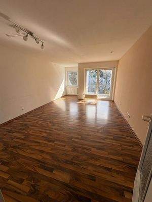 Geräumige Wohnung mit Balkon