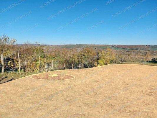 Garten mit herrlicher Aussicht über das Zala-Tal