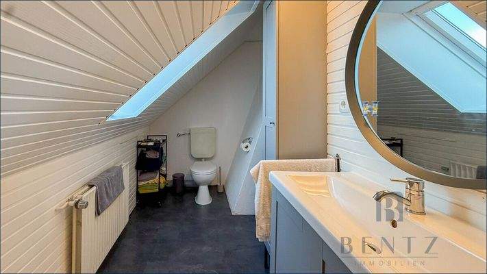 Badezimmer Dachgeschoss