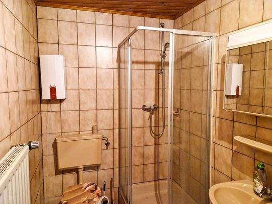 Bad mit Dusche