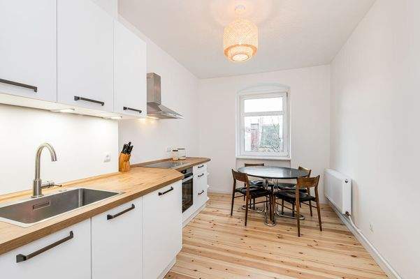 Küche mit Essbereich