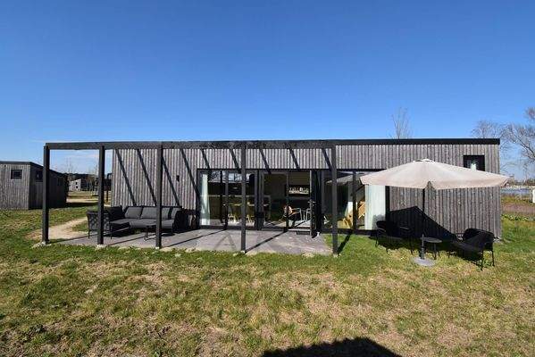 Ferienhaus-zu-verkaufen-Lakeside-Resort-Brielle02