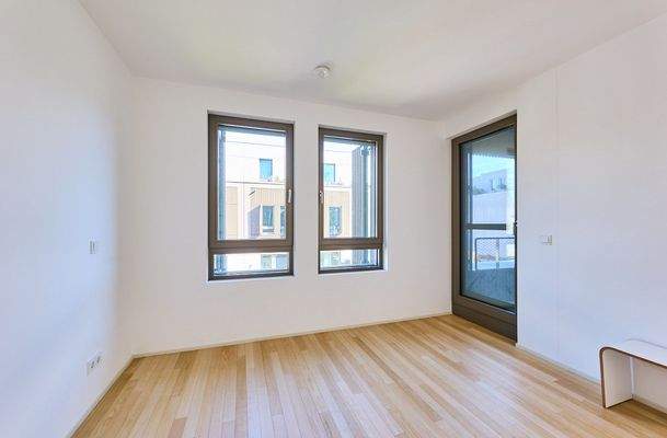 Zimmer mit Balkon | 1. OG