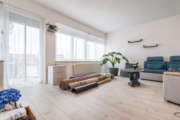 OG Wohnzimmer (Mieter im Umzug)