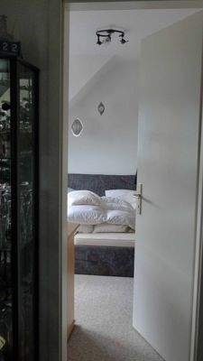 Schlafzimmer Zugang über Wohnzimmer